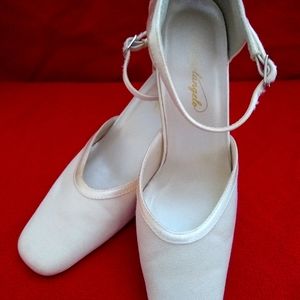 Size 5.5 Michaelangelo's